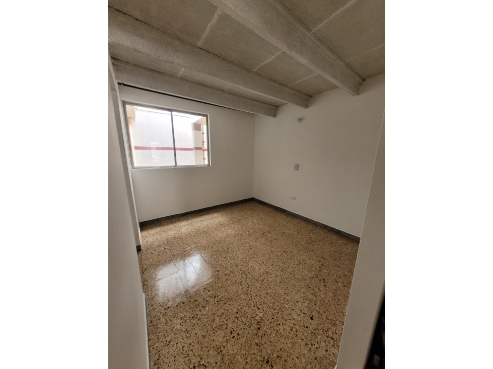 EN VENTA CASA BIFAMILIAR EN BELMONTE PEREIRA — foto 3