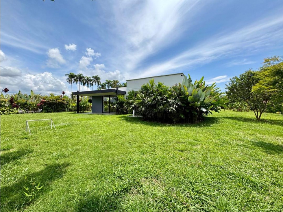 EN VENTA CASA CAMPESTRE EN PARCELACIÓN VÍA CERRITOS CARTAGO PEREIRA