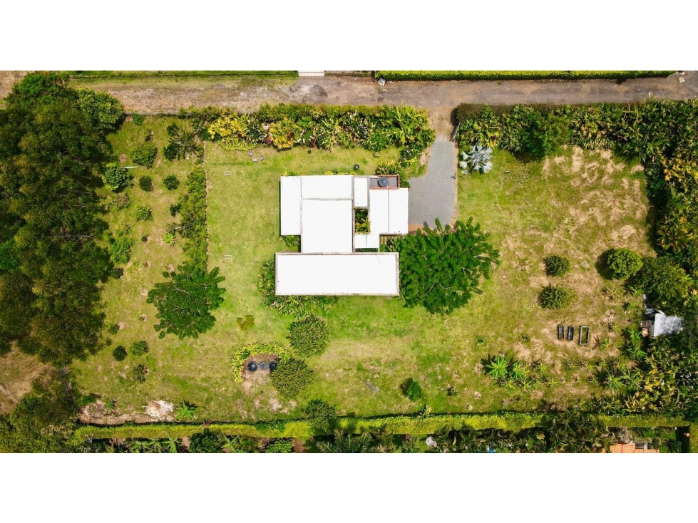 EN VENTA CASA CAMPESTRE EN PARCELACIÓN VÍA CERRITOS CARTAGO PEREIRA — foto 2