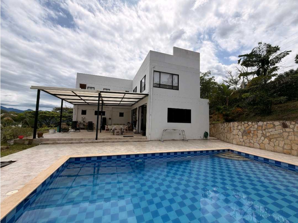 En Venta Casa Campestre con Piscina 2.000 m2 en Conjunto Cerrado — foto 4