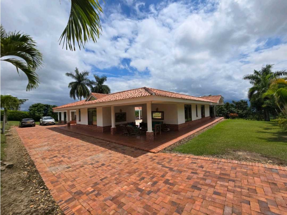 En Venta Casa Campestre con piscina 2.918 m2, Conjunto La Mesa Cund. — foto 5