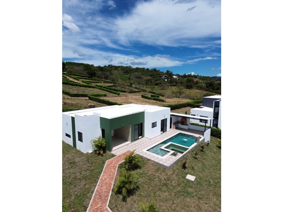 En Venta Casa Campestre con Piscina 1.500 m2 $950 Millones