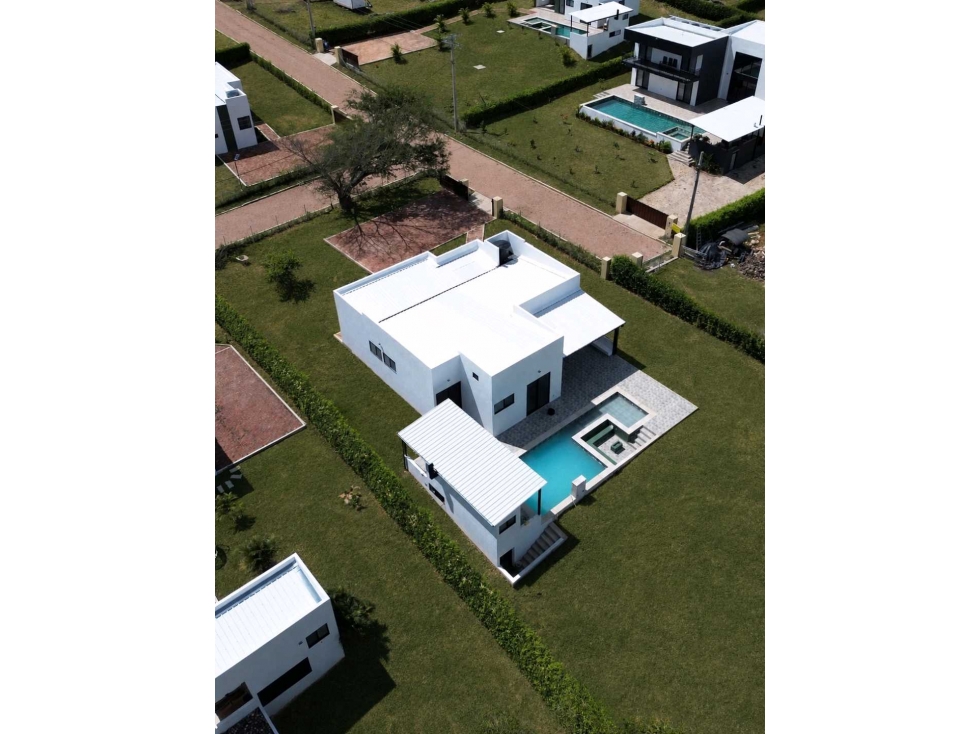 En Venta Casa Campestre con Piscina 1.500 m2 $1.050 millones