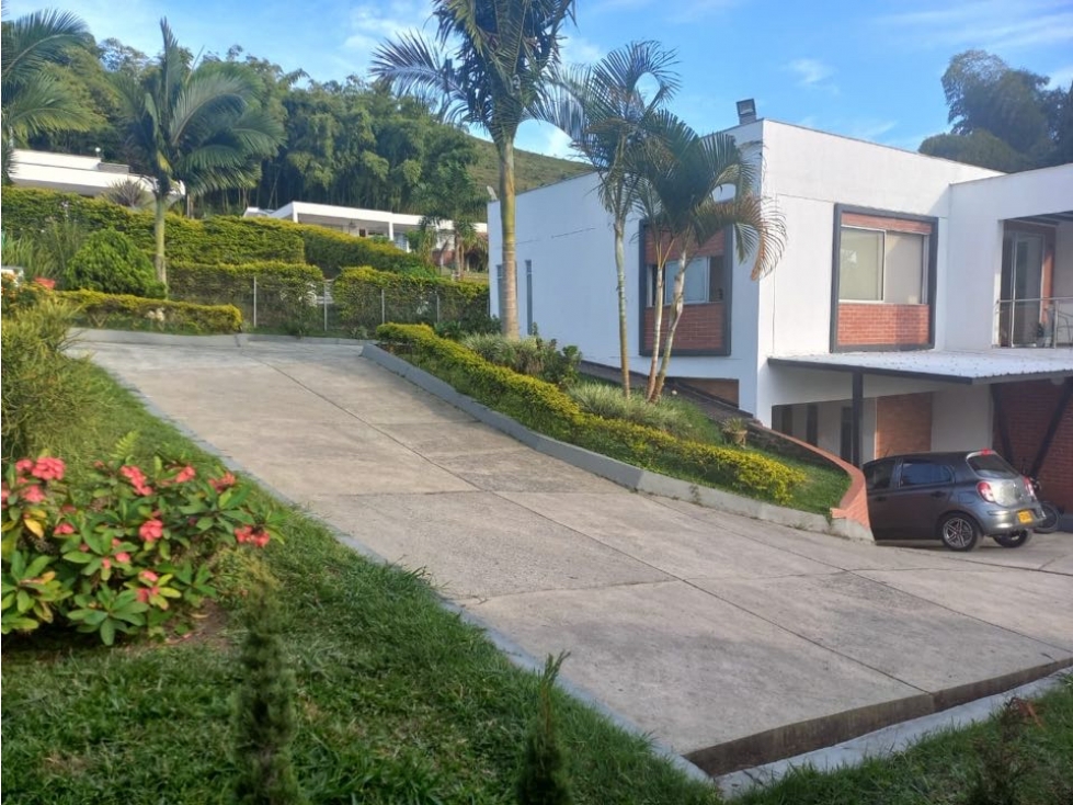 EN VENTA CASA CAMPESTRE EN CONDINA PEREIRA