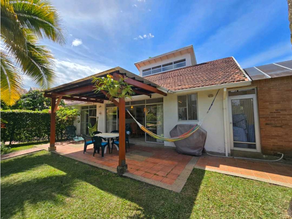 En Venta Casa Campestre en Conjunto 290 m2, Anapoima