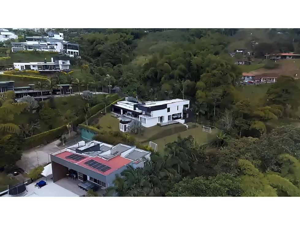 En venta casa campestre en condominio en Dosquebradas - 2
