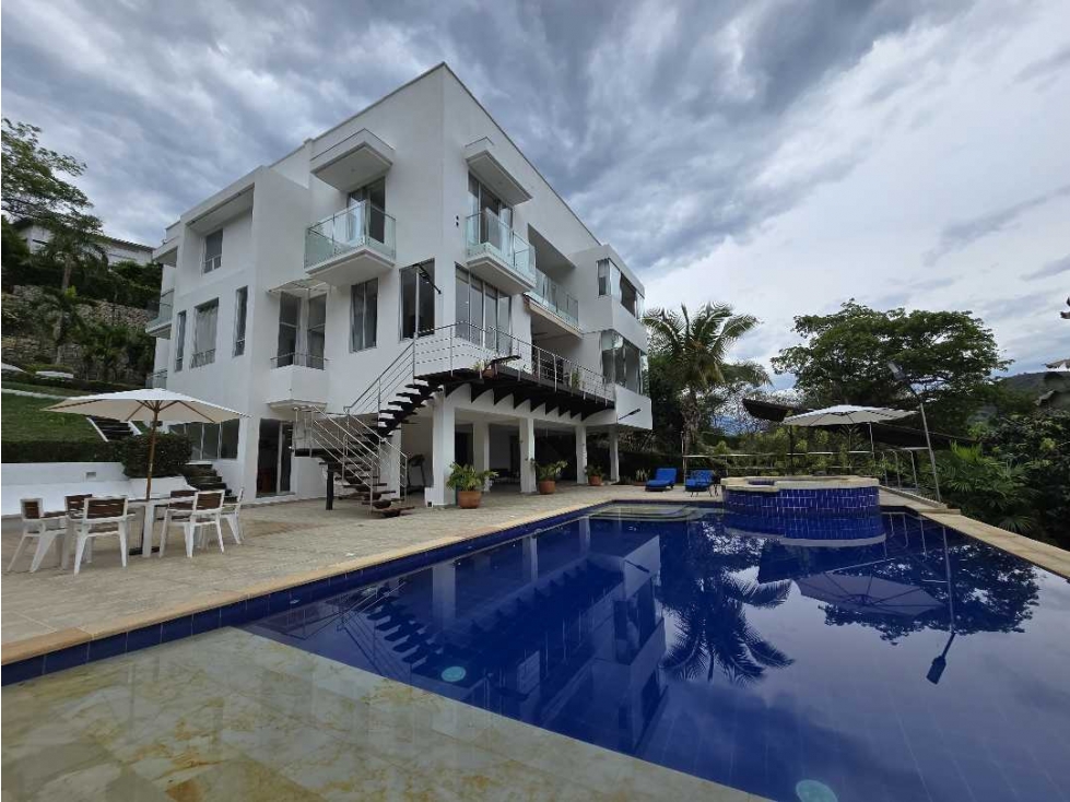 En Venta Casa Campestre en Conjunto 1.800 m2, Anapoima