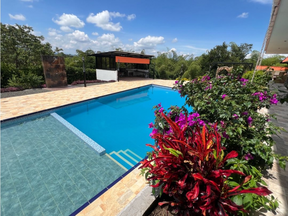 EN VENTA CASA CAMPESTRE MORELIA PEREIRA