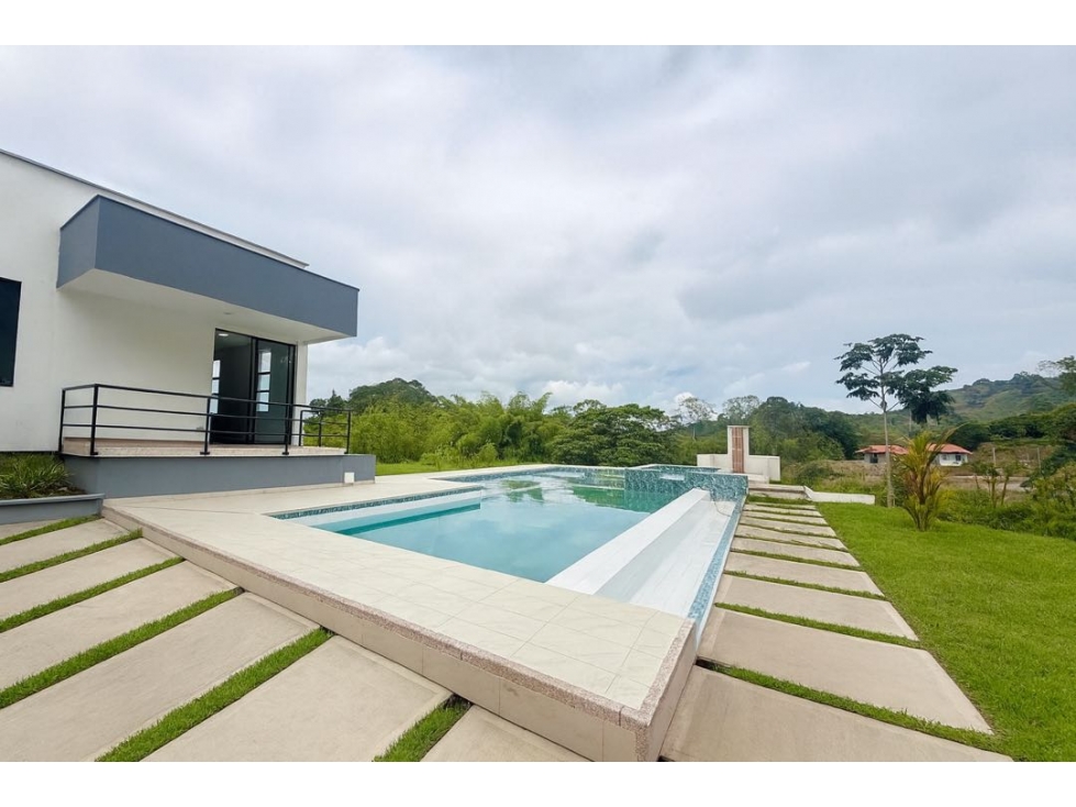 EXCLUSIVA CASA CAMPESTRE COMBIA PEREIRA — foto 2