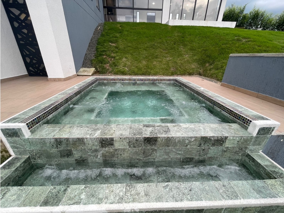 EN VENTA CASA CAMPESTRE PARA ESTRENAR SECTOR ALCALA