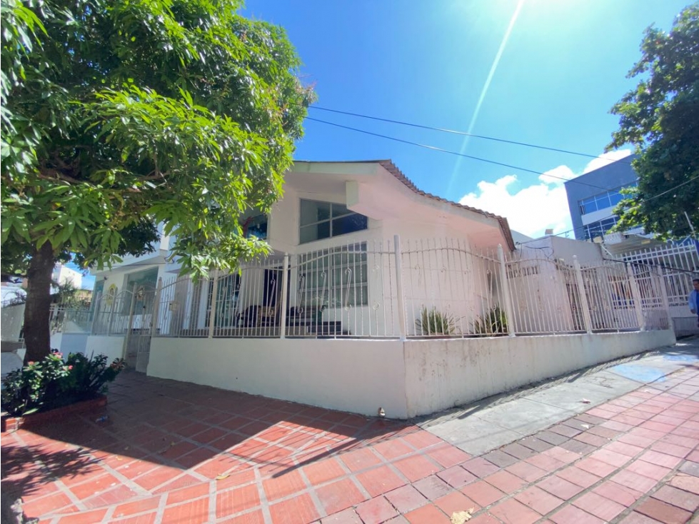 EN VENTA CASA COMERCIAL DE DOS PLANTAS- BARRIO BETANIA-BARRANQUILLA
