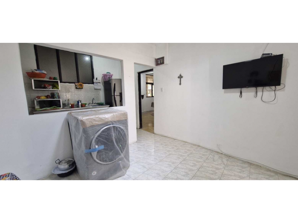 En Venta Casa con Lote en Chinchina a 3 Cuadras de la Plaza Principal - 2