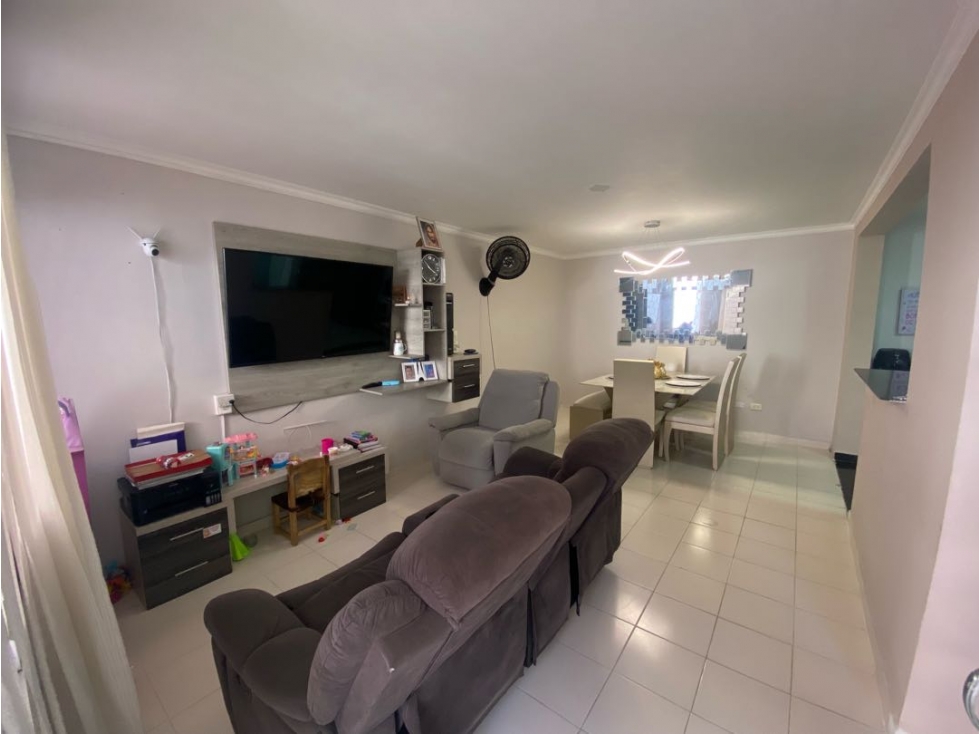 En venta casa de dos niveles con parqueadero, los andes barranquilla — foto 3