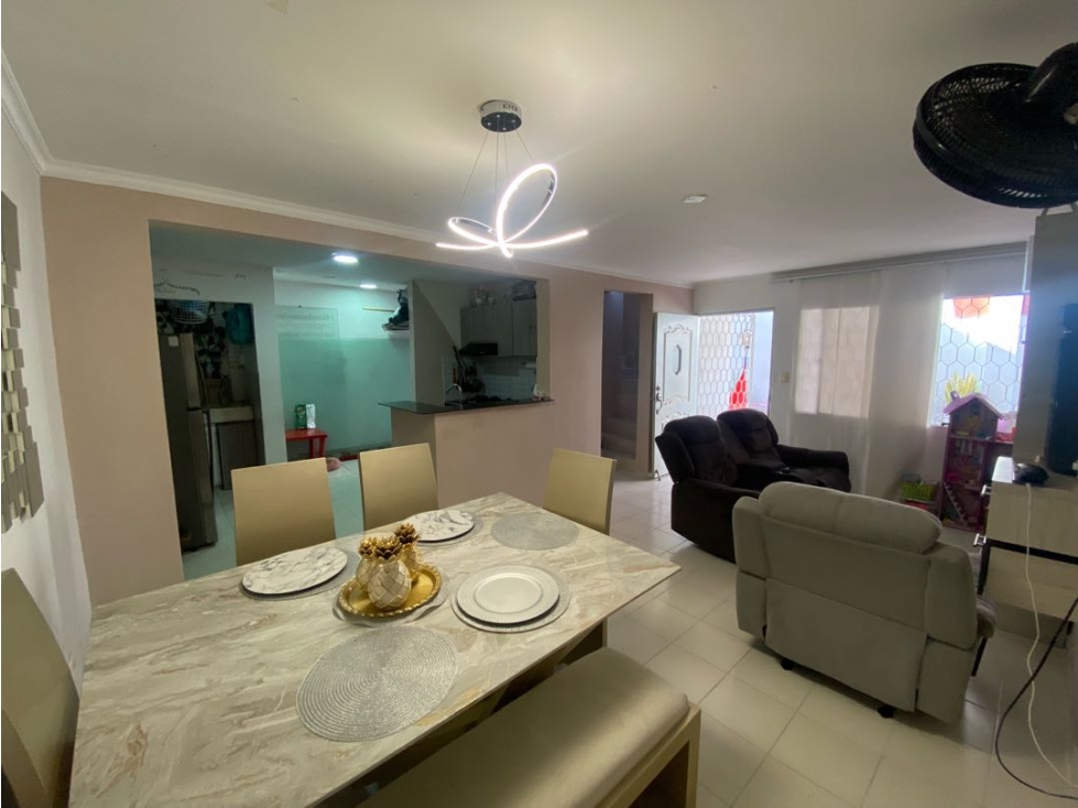 En venta casa de dos niveles con parqueadero, los andes barranquilla — foto 5