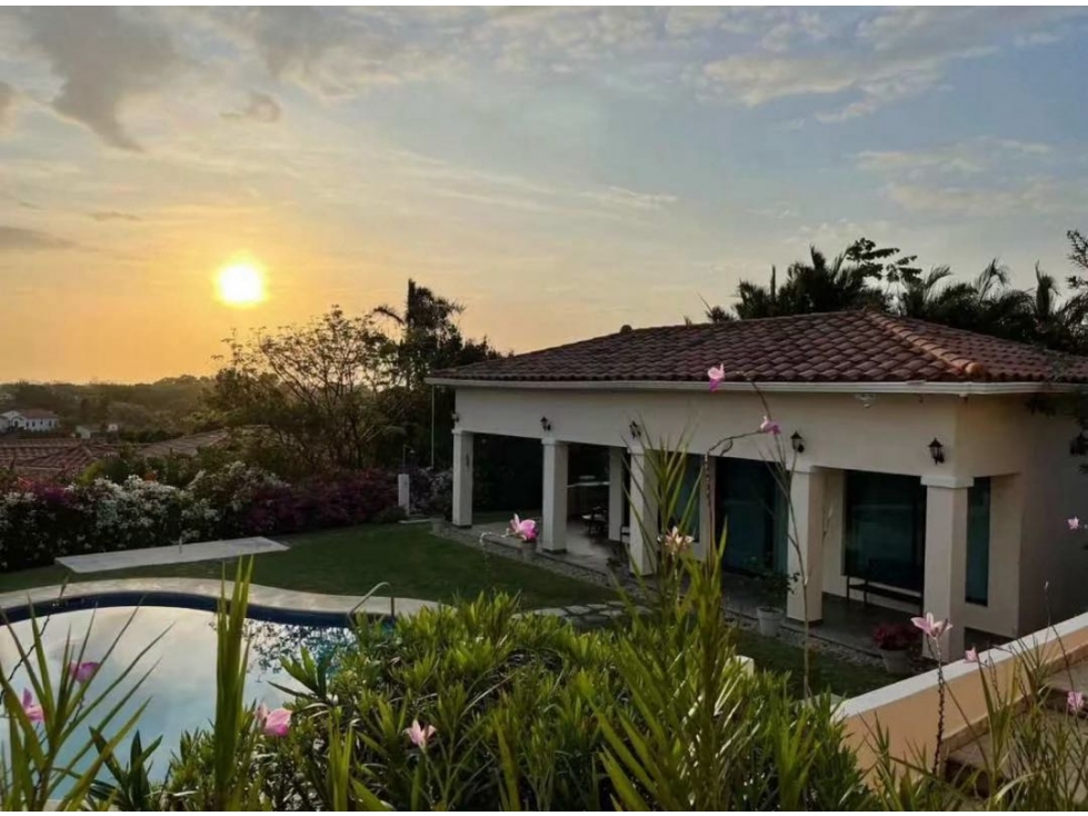 EN VENTA CASA DE PLAYA EN SANCARLOS HACIENDA PACIFICA - MM