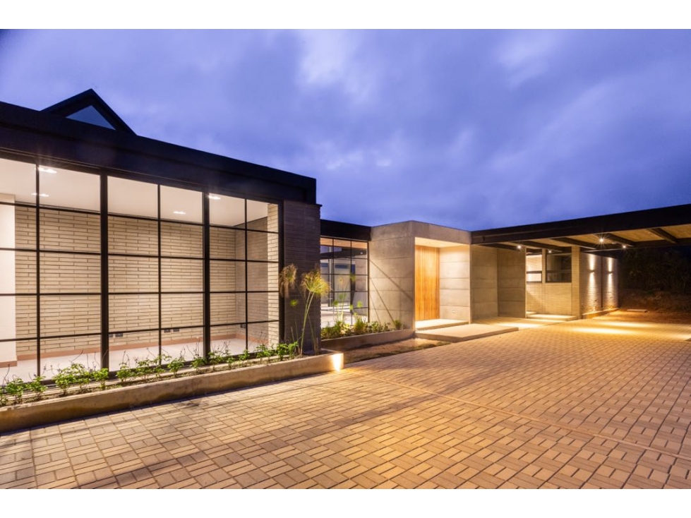 EN VENTA CASA DE UN NIVEL EN EL RETIRO PARA ESTRENAR — foto 2