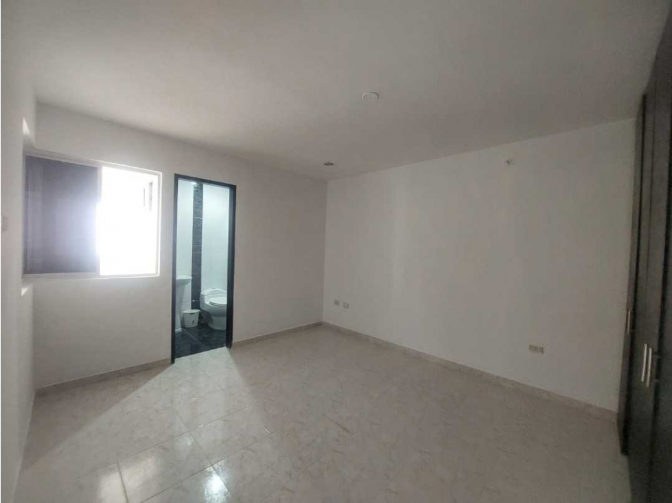 EN VENTA CASA DE UN PISO EN EL BARRIO MONTEVERDE