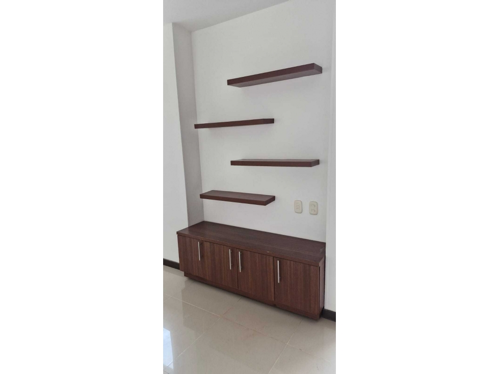 EN VENTA CASA DOS PISOS CONDOMINIO LLANURAS DEL CASTILLO (JH) — foto 6