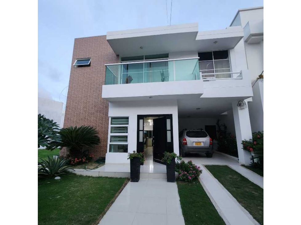 En Venta casa 2 Niveles Villa Campestre - Lagomar