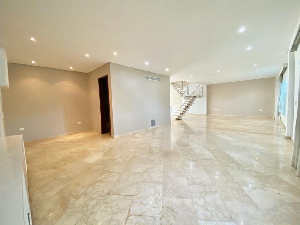 En Venta! Casa en Castillogrande!