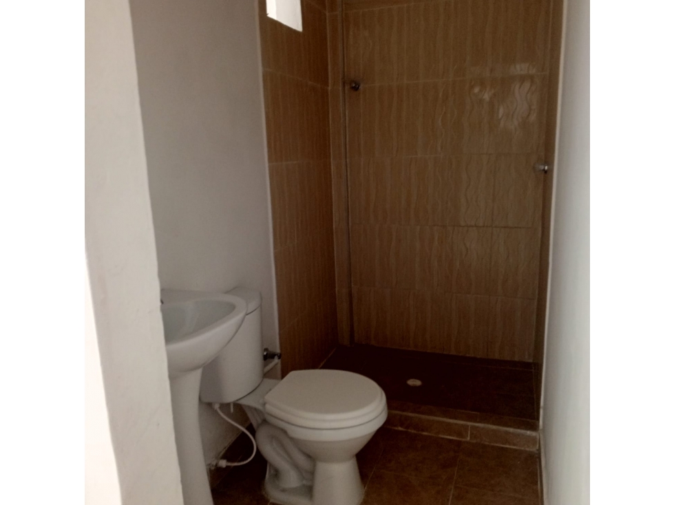 EN VENTA CASA EN LA AV DEL RÍO PEREIRA — foto 6