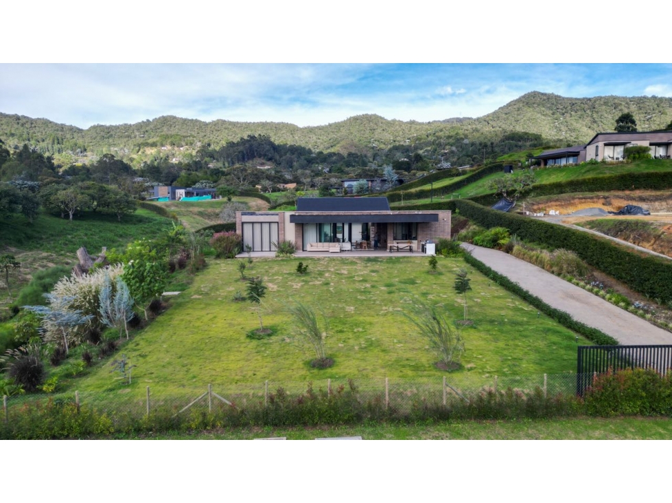 EN VENTA CASA EN LA VÍA SAN ANTONIO/LA CEJA/ CARMEN DE VIBORAL