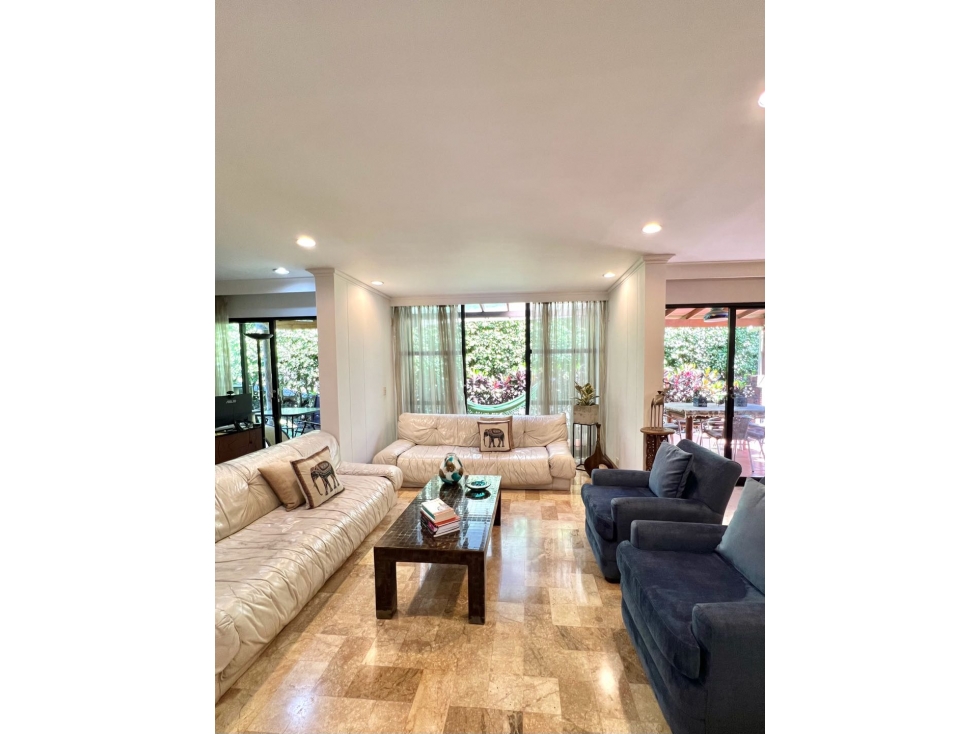 EN VENTA CASA ENVIGADO LOMA DEL ESMERALDAL CERCA A LA FRONTERA — foto 3