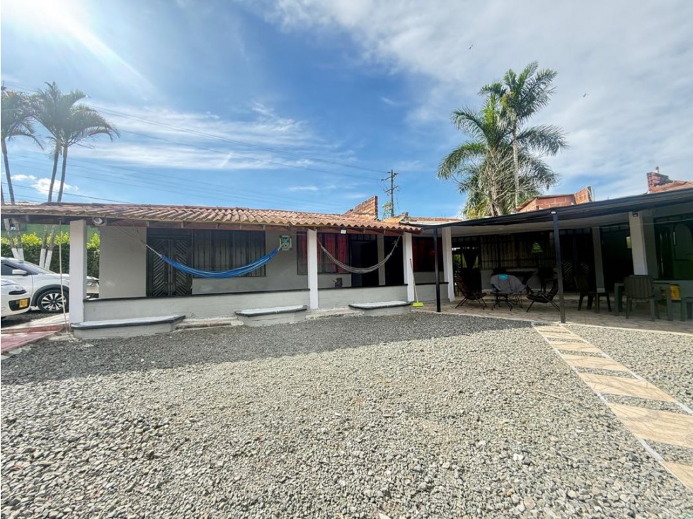 FINCA CON PISCINA EN COMBIA — foto 4