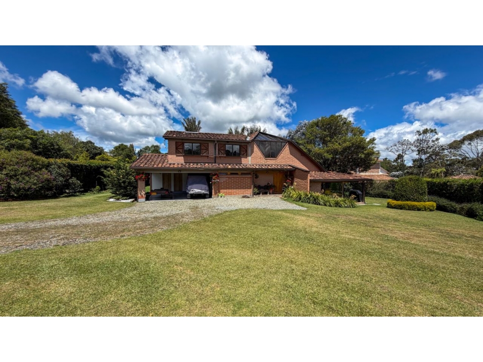 EN VENTA CASA FINCA EN EL ALTO DE LAS PALMAS EN PARCELACION