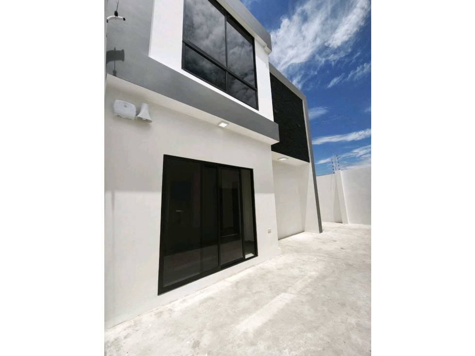 En Venta Casa Independiente al Norte de Manta — foto 3