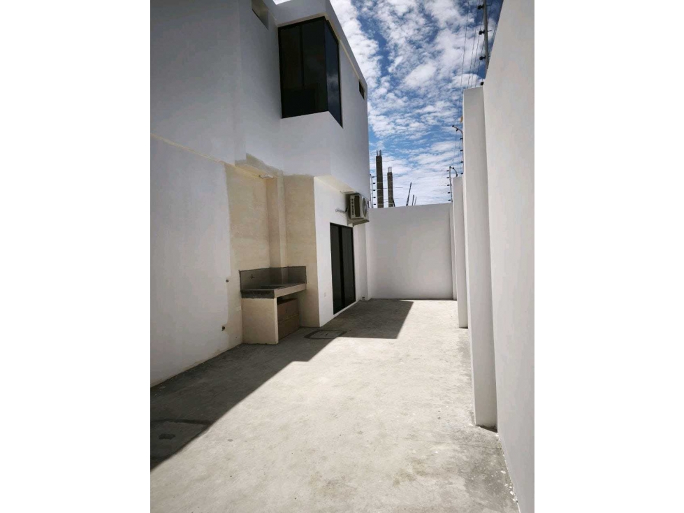 En Venta Casa Independiente al Norte de Manta — foto 6