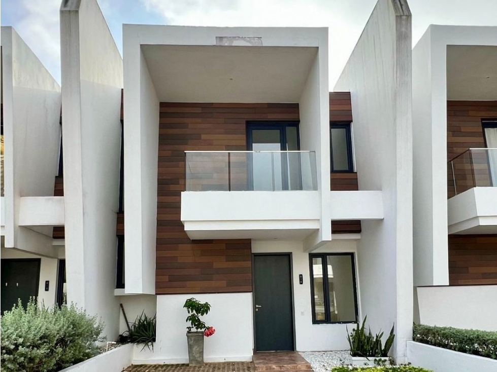 EN VENTA CASA MODERNA 3 ALCOBAS EN VILLANELA CONDOMINIO, TURBACO