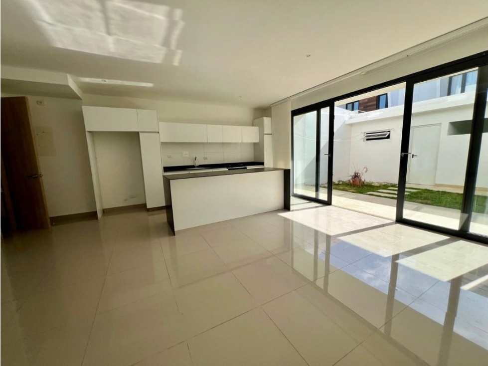 EN VENTA CASA MODERNA 3 ALCOBAS EN VILLANELA CONDOMINIO, TURBACO — foto 3