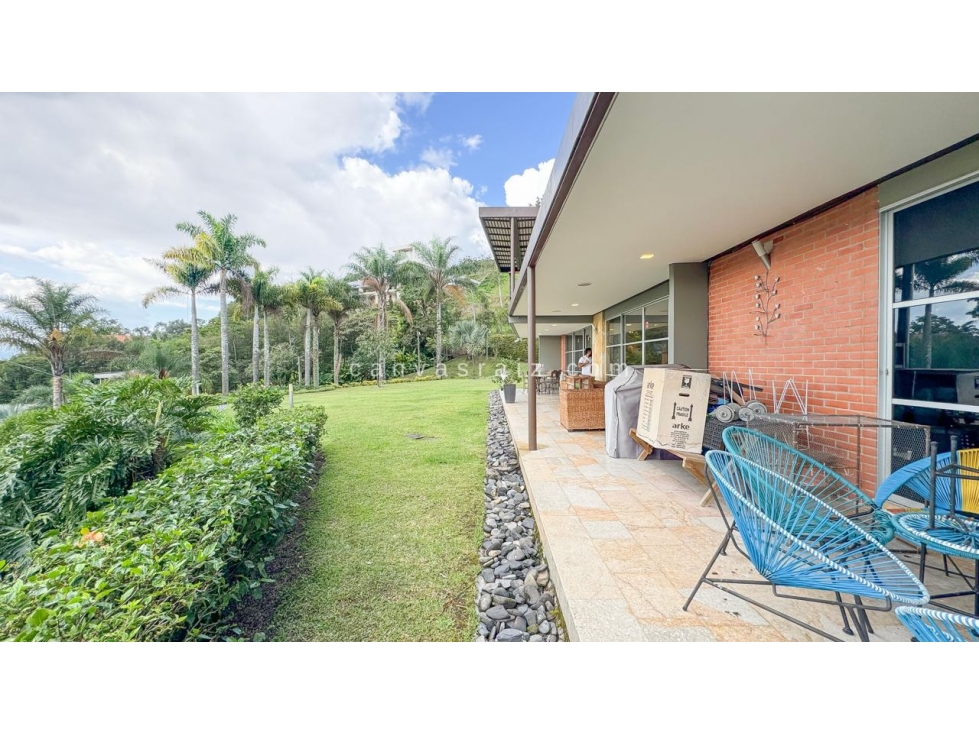 Venta Casa Campestre Moderna en El Poblado — foto 2