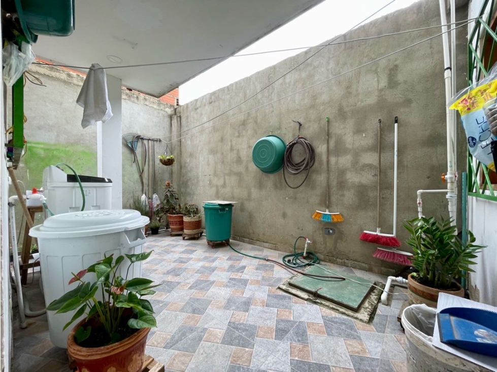 EN VENTA CASA MODERNA DOS PISOS EN EL SECTOR VALLE COUNTRY, TURBACO — foto 5