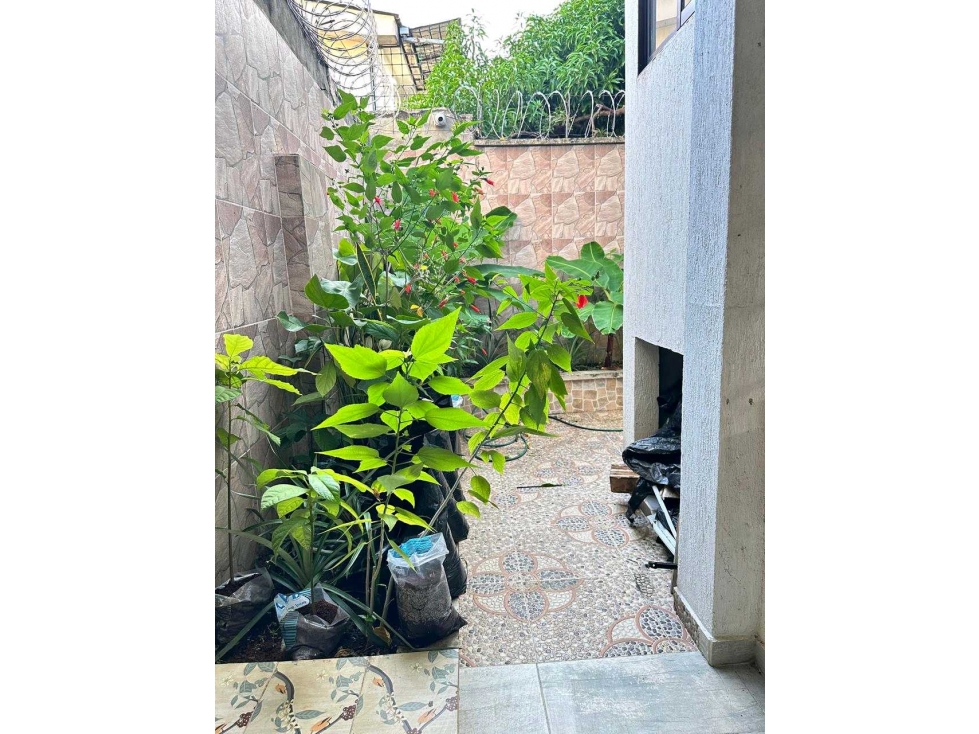 EN VENTA CASA RENTANDO EN EL BARRIO COSTA DE ORO MONTERIA - 3