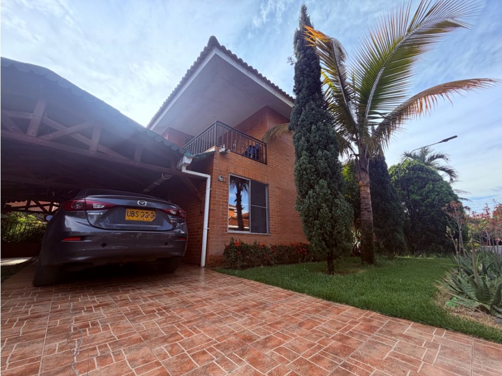 EN VENTA CASA SECTOR EL CASTILLO, 2 PLANTAS, Jamundí