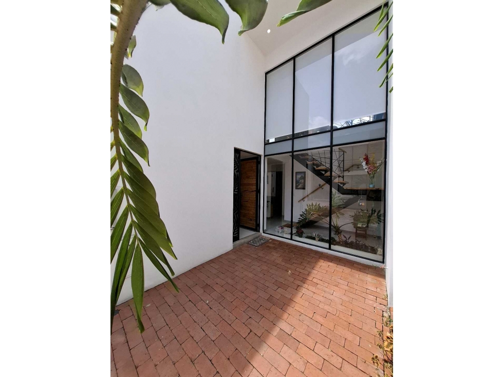 En Venta Casa Urbana 125 m2 en Urbanización Cerrada, La Mesa Cund.