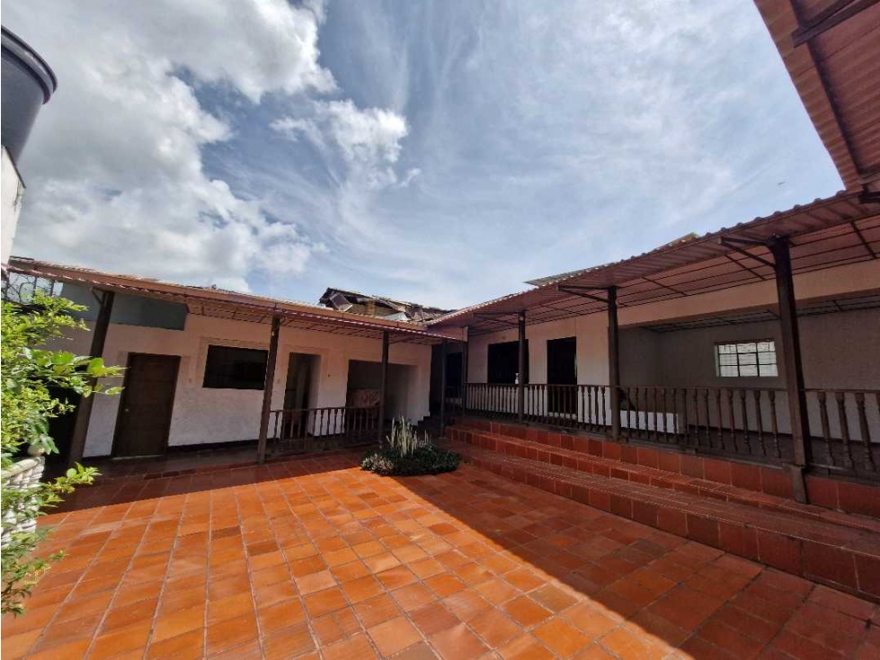 En Venta Casa Urbana 530 m2, Sector Centro para proyecto inmobiliario - 1