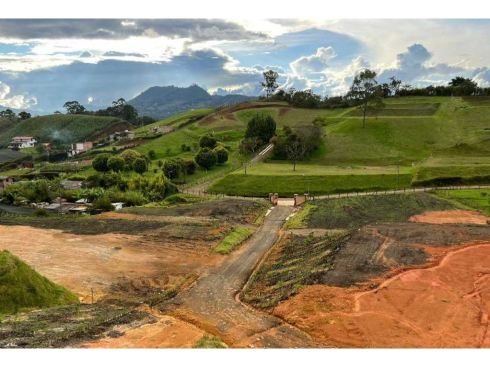 EN VENTA DOS HERMOSOS LOTES - EXCELENTE UBICACIÓN EN EL CARMEN DÉ VIB. — foto 4