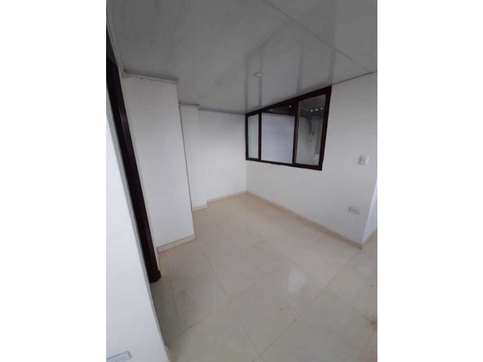 EN VENTA EDIFICIO - 5