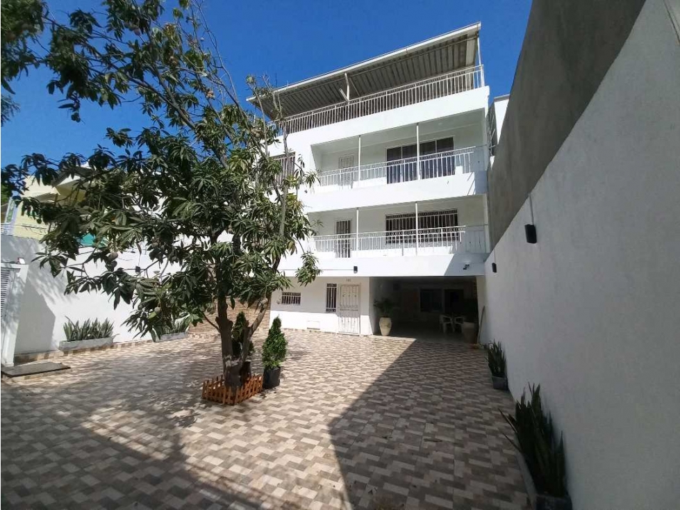 En Venta edificio amoblado en Playa Salguero - 2