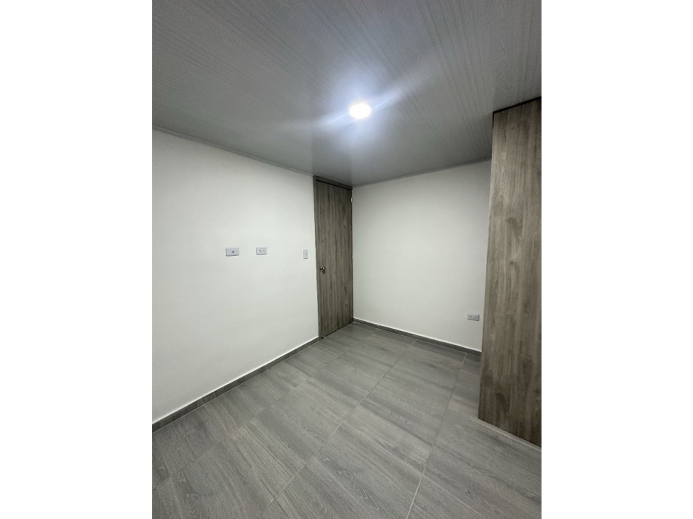 EN VENTA EDIFICIO DE 3 PLANTAS EN EL CENTRO DE PEREIRA