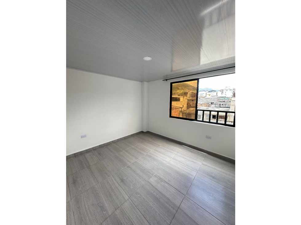 EN VENTA EDIFICIO DE 3 PLANTAS EN EL CENTRO DE PEREIRA — foto 5