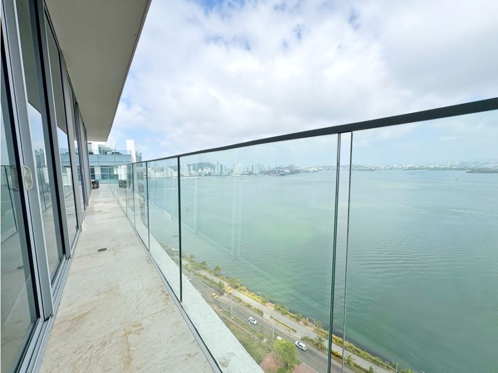 Exclusivo apartamento de lujo en bocagrande_vista frontal a la bahia