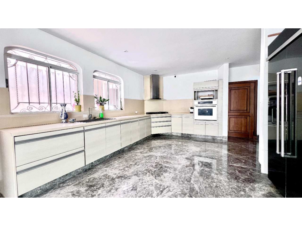 EN VENTA Y RENTA ESPECTACULAR CASA EN RIOMAR — foto 5