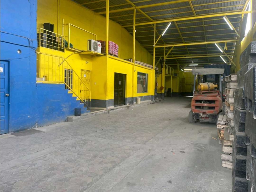 En venta Galpón Industrial en Duran - 3