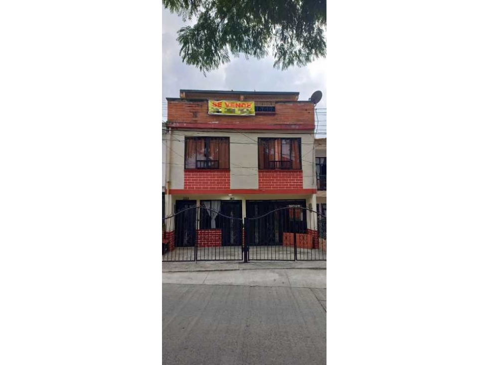 En Venta gran casa zona Dosquebradas