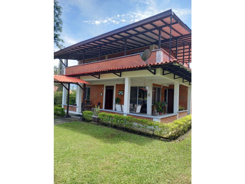 En venta hermosa casa campestre en Viterbo Caldas - 1