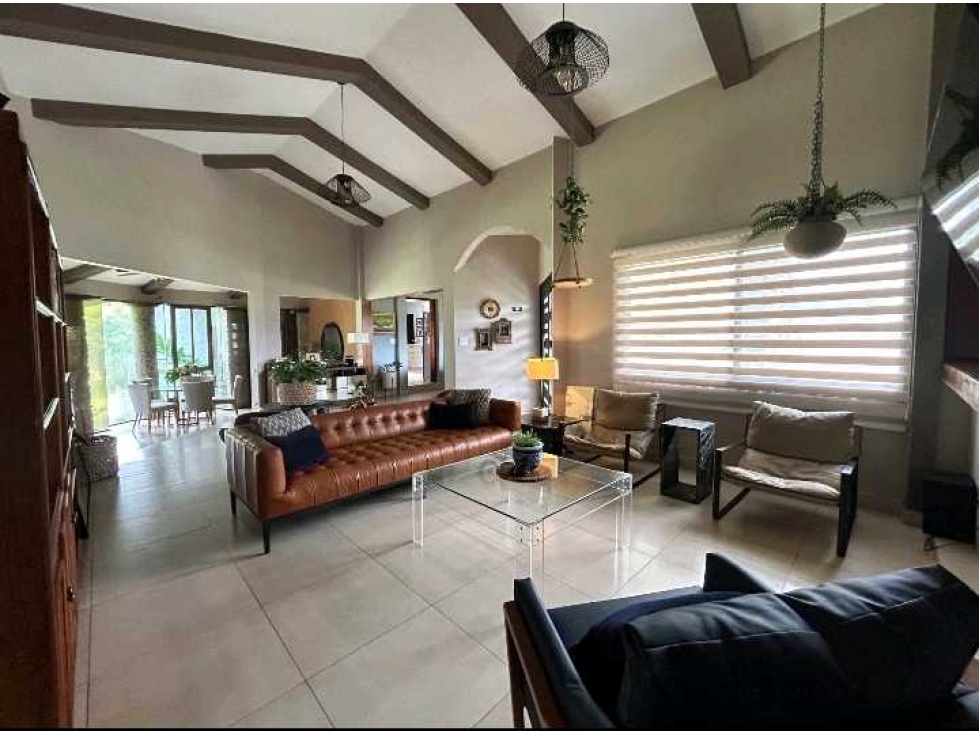 En venta hermosa casa en el exclusivo complejo residencial Los Molinos - 2